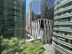 Oxley Tower (D1), Office #471214231